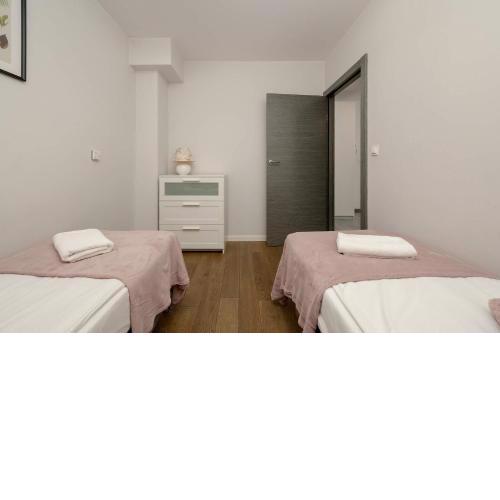 Kukuczki 7 Stylowy Apartament we Wrocławiu by Noclegi Renters