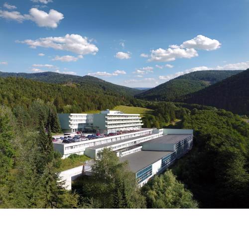 Kúpele Brusno - Kúpeľný hotel Poľana
