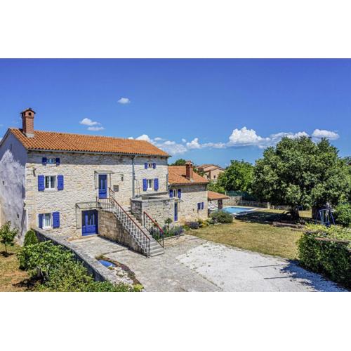 Kutić in Štokovci (Haus für 10-15 Personen)