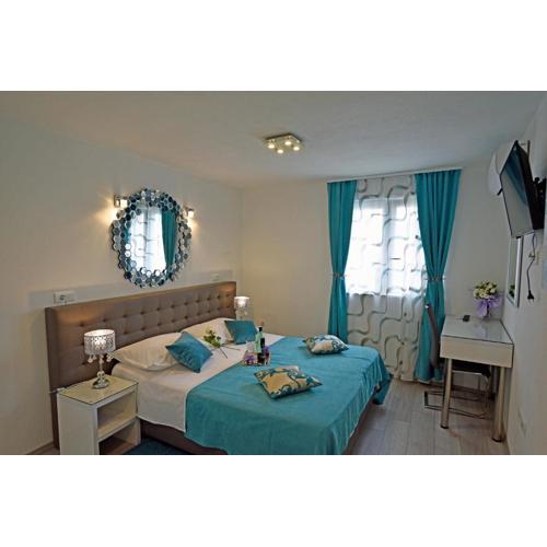 Kuzma Rooms 2