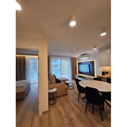 Kwiatano Apartamenty Plażowa - Sauna, Jacuzzi ,Klimatyzacja ,Parking, 100m do morza