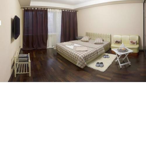 Kyiv downtown apartment on Saksaganskogo street 87