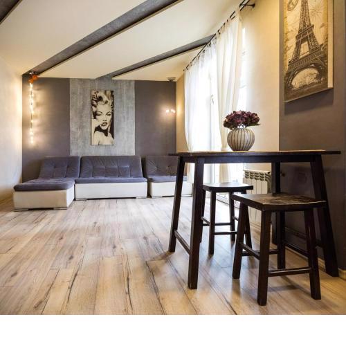 Kyiv Paris Apartment
