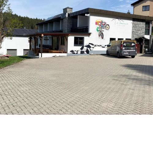 La Irmania Pension
