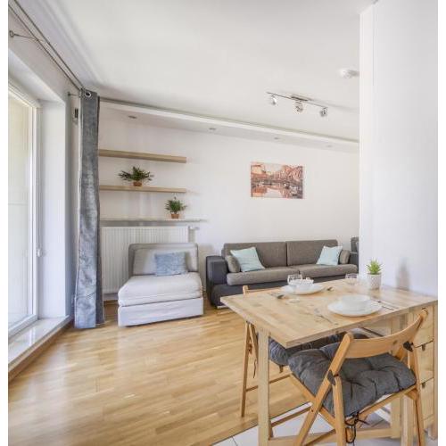 Labo Apartment Kamionek