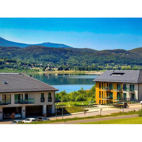 Lake View 4107