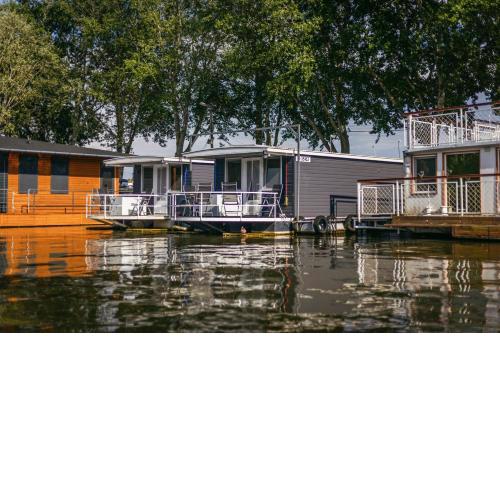 Lakóhajó, úszóház - Tisza-tó