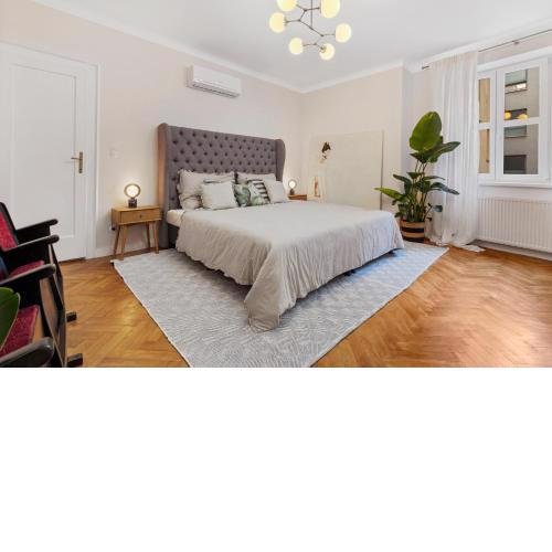 LAM Modern Art Apartment - AC
