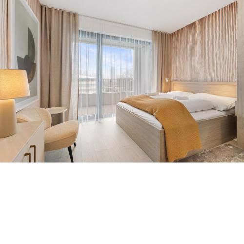 LAM Sophisticated - AC - Balcony