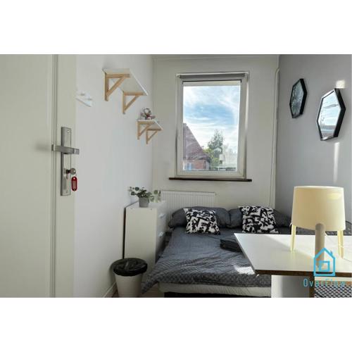 Lambert Room - Peaceful Retreat, 10 Minutes to Gdańsk Old Town & Seaside