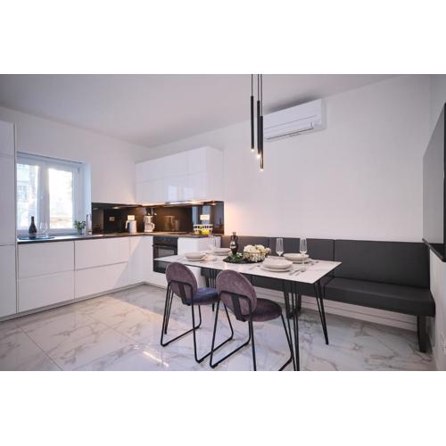 LaMer Luxury Suite by Litto