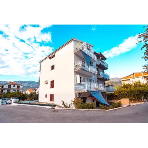 Lana apartments