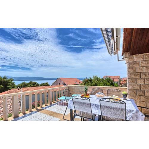 Lantana Apartment
