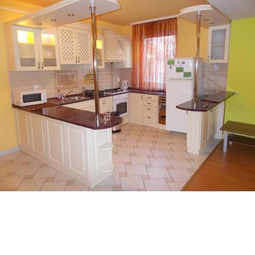 Lara Apartman