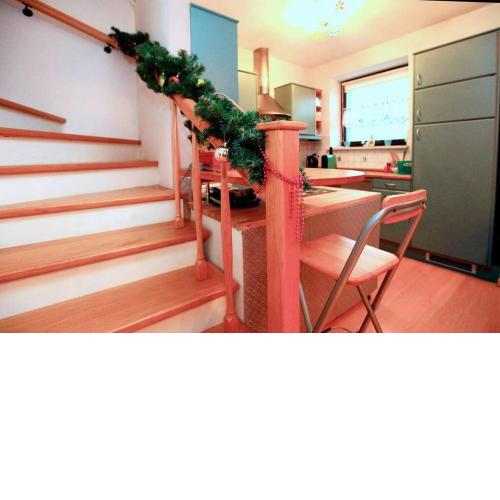 Large and modern apartment with free parking spot
