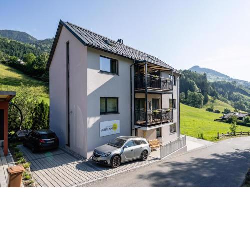 Large Apartment in Sankt Georgen with Balcony