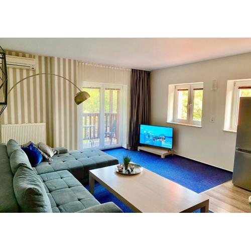 LAS SŁUPSKI PREMIUM APARTAMENT NR6 Wifi Netflix Smart TV50 two bedrooms two extra large double beds up to 6 people full pleasure quality stay
