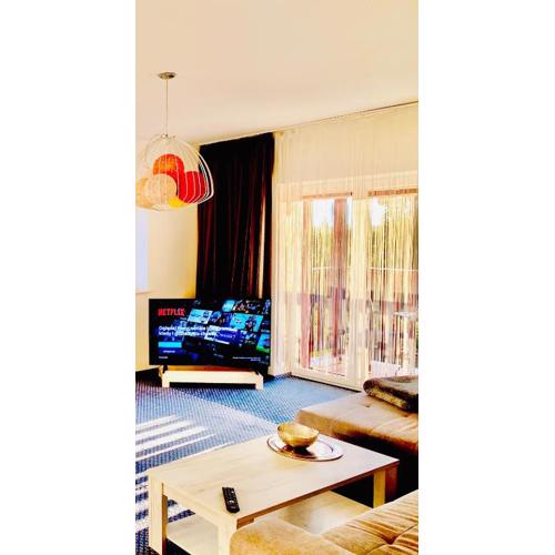 LAS SŁUPSKI PREMIUM BUSINESS APARTAMENT NR 7 Wifi Netflix Smart TV50 two bedrooms two extra large double beds up to 6 people full pleasure quality stay