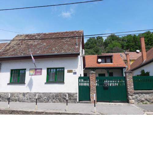 LÁSZLÓ Turistaszálló