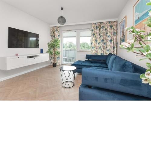 Latarników Estate Apartment with Balcony & Parking Gdańsk by Noclegi Renters