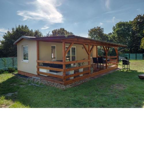 LAURAHAUS