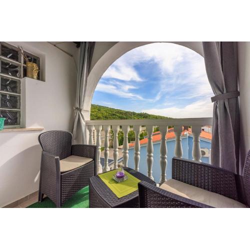 Lauschiges Apartment nur 650 Meter zum Strand mit Meerblick, Privatparkplatz, Waschmaschine