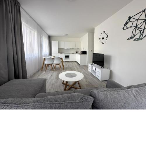 LAWIS Apartments