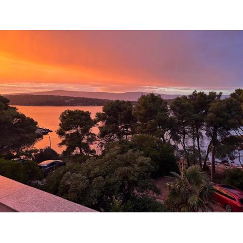 Lazaneo Seafront Apartments, Jelsa Hvar