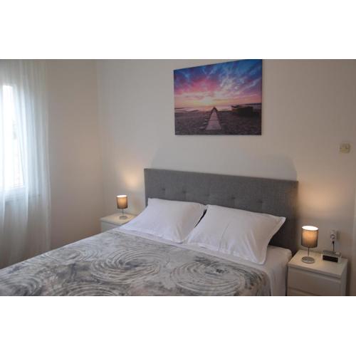LB apartment Punta Bajlo