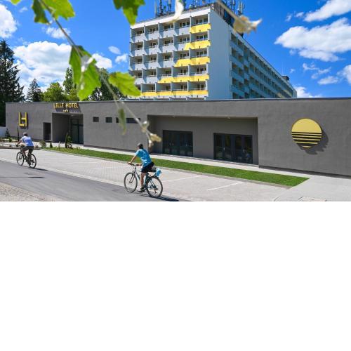 Lelle Hotel