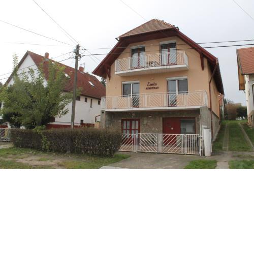 Lenke Apartmanház