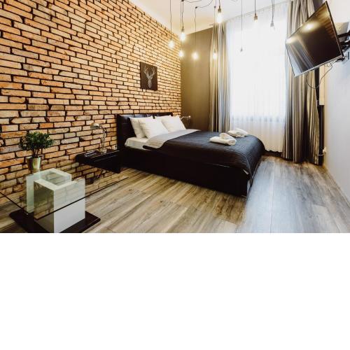 Leo Apartments Main Square