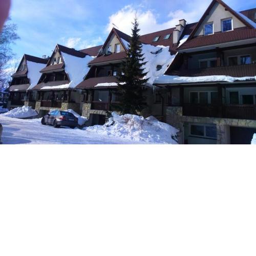 Leonia Apartments