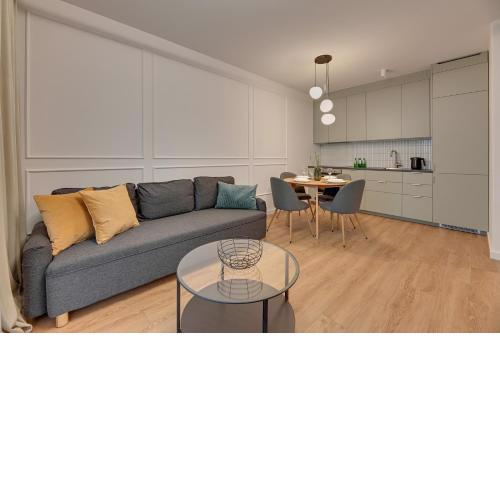Leśna Sonata z ogrodem by Grand Apartments