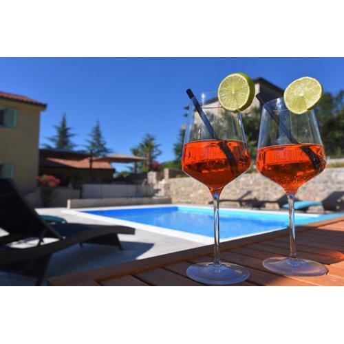 Letorina rooms and apartments with pool