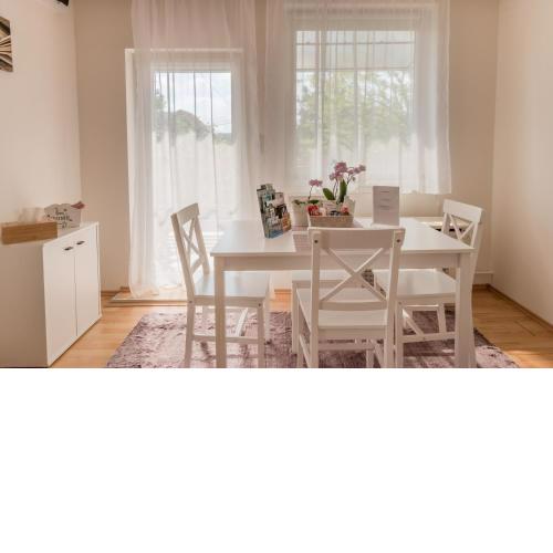 Lianne Apartman