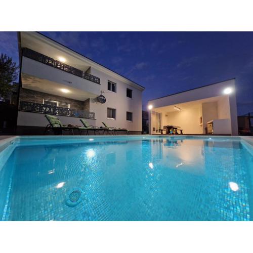 Libre Holiday with private pool