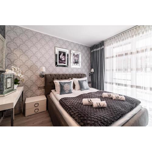 LIKE APARTMENT