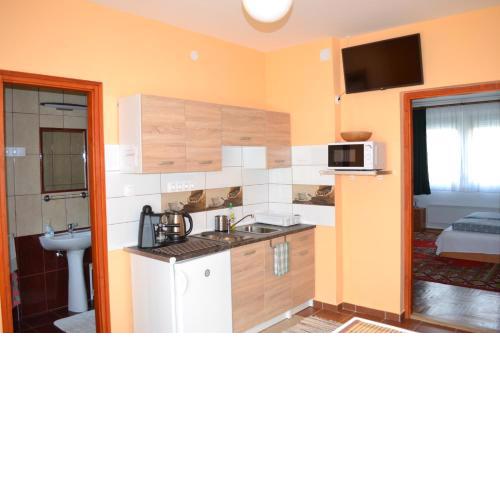 Liliom Apartman