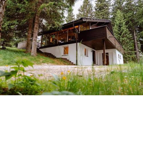 Lima Alpine Lodges - Almhaus Petra