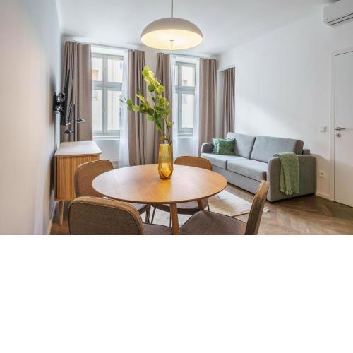 limehome Prague Halkova