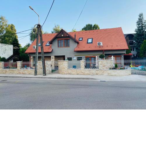 Linton Apartmanház