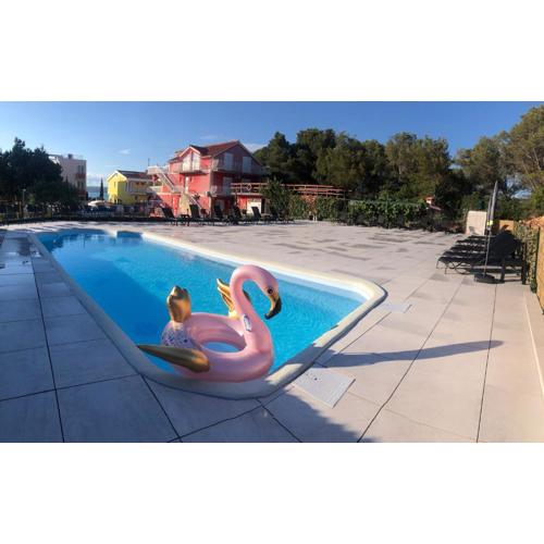 Lipovac resort Ficus