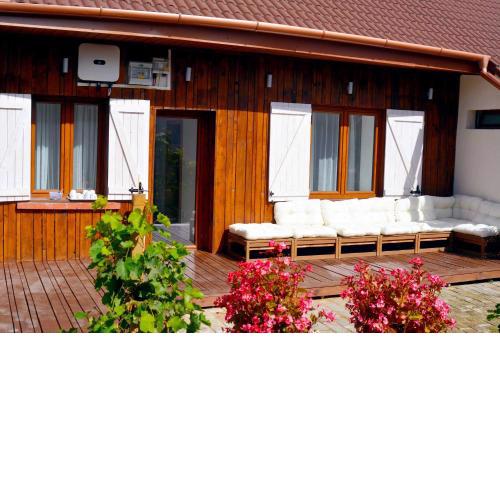 Lisbet Cottage