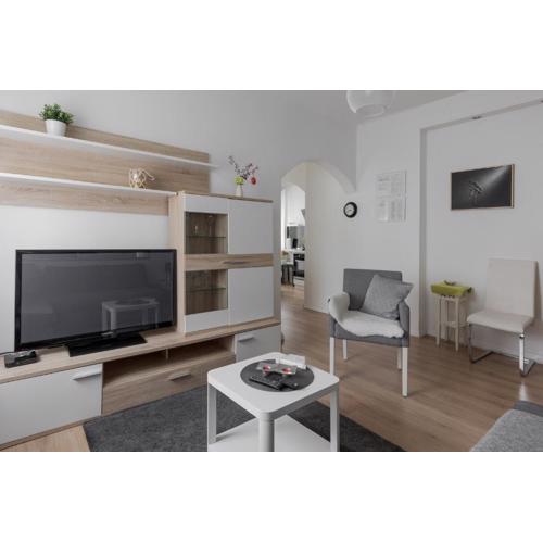 Lisinski apartment with private parking