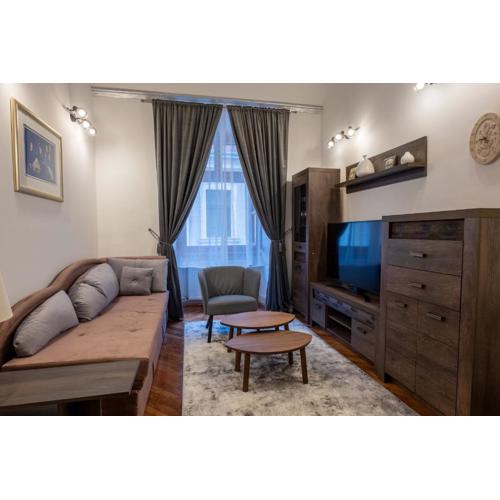 Little Vienna Silver Apartment