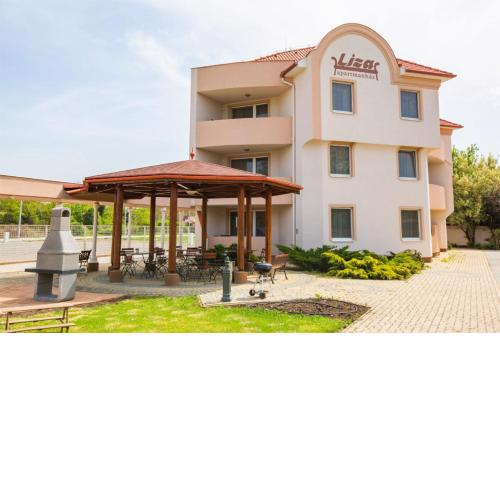 Liza Apartmanok