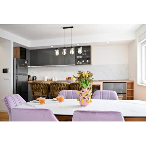 Lo-Lo Apartment
