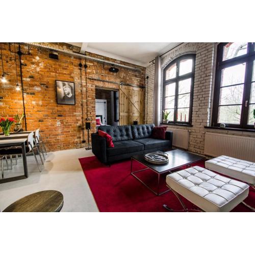LOFT apartment 200m to Old Town wi-fi