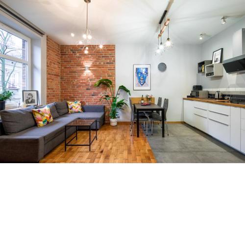Loft Apartments - next to the Main Station - Air Conditioning